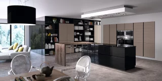 Laque brillante noire et placage chêne teinté vieux chêne